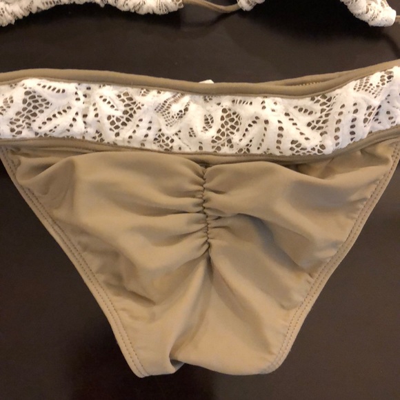Tan & Lace Bikini - Picture 3 of 4